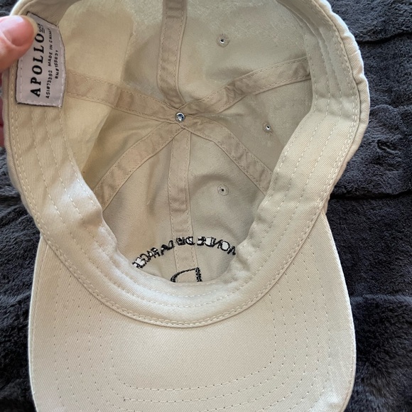 Le Monde De La Pagerie Cream Cap - Picture 2 of 5